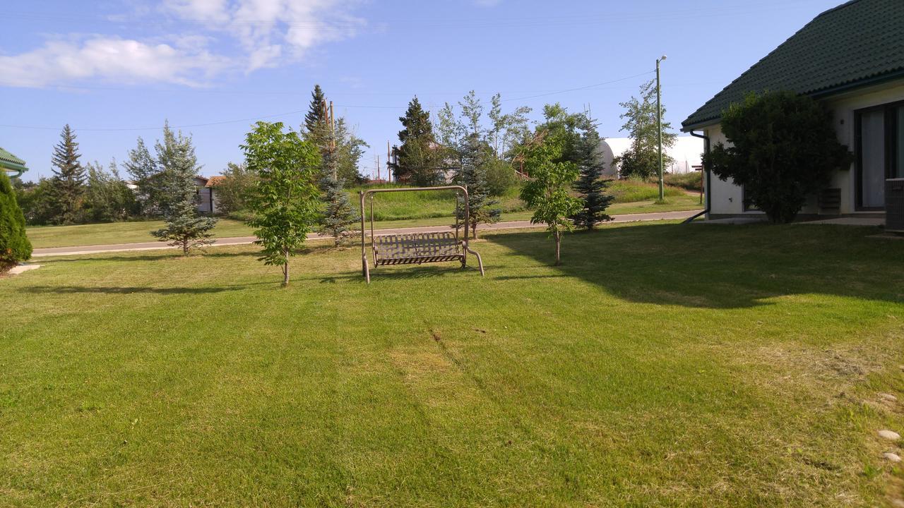 Garden Court Motel Manning Kültér fotó